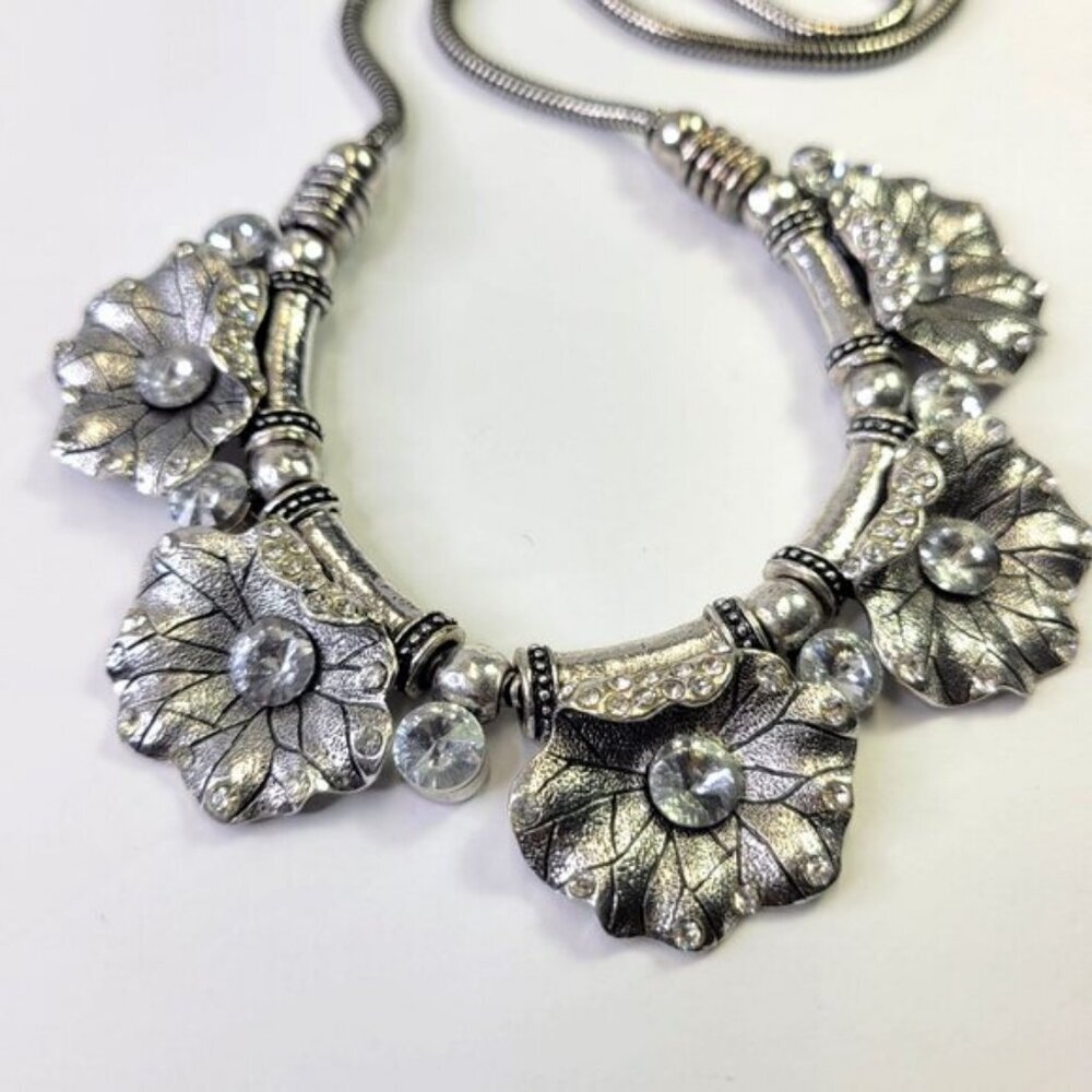 Choker Bib Necklace Flower Style Necklace